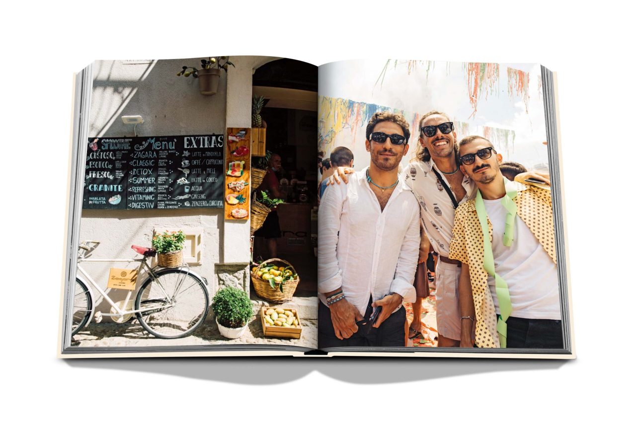 CLASSICS_SPREAD - 6