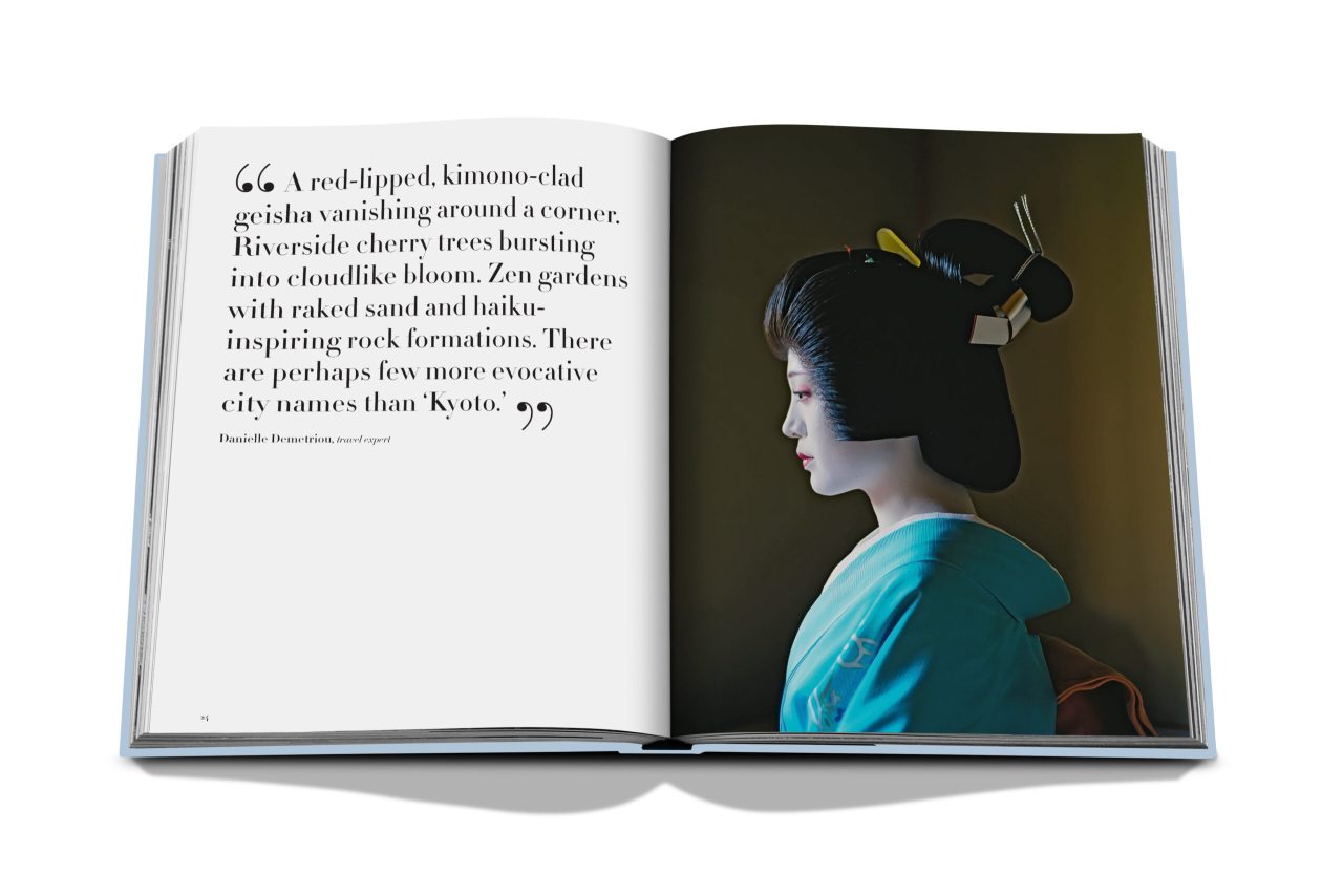CLASSIC_SPREAD-1