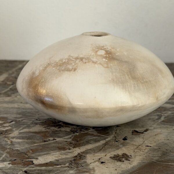 Ceramic pot