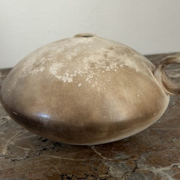 Ceramic pot